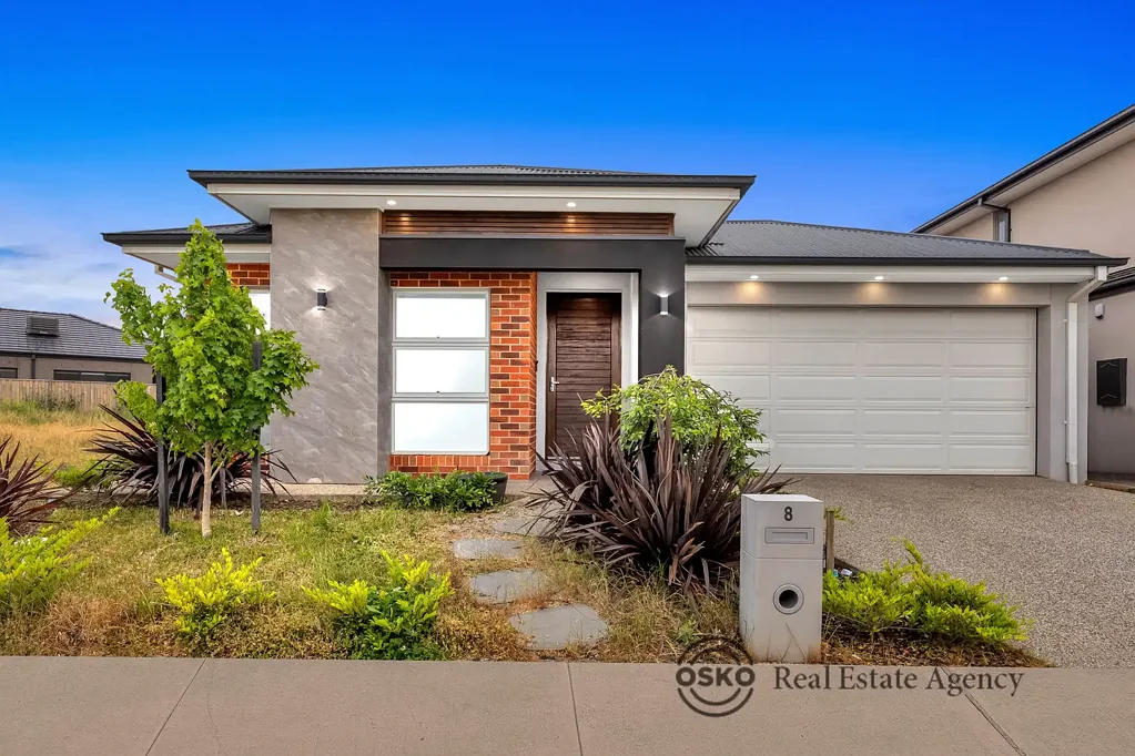 8 Asperula Street, Tarneit, VIC 3029
