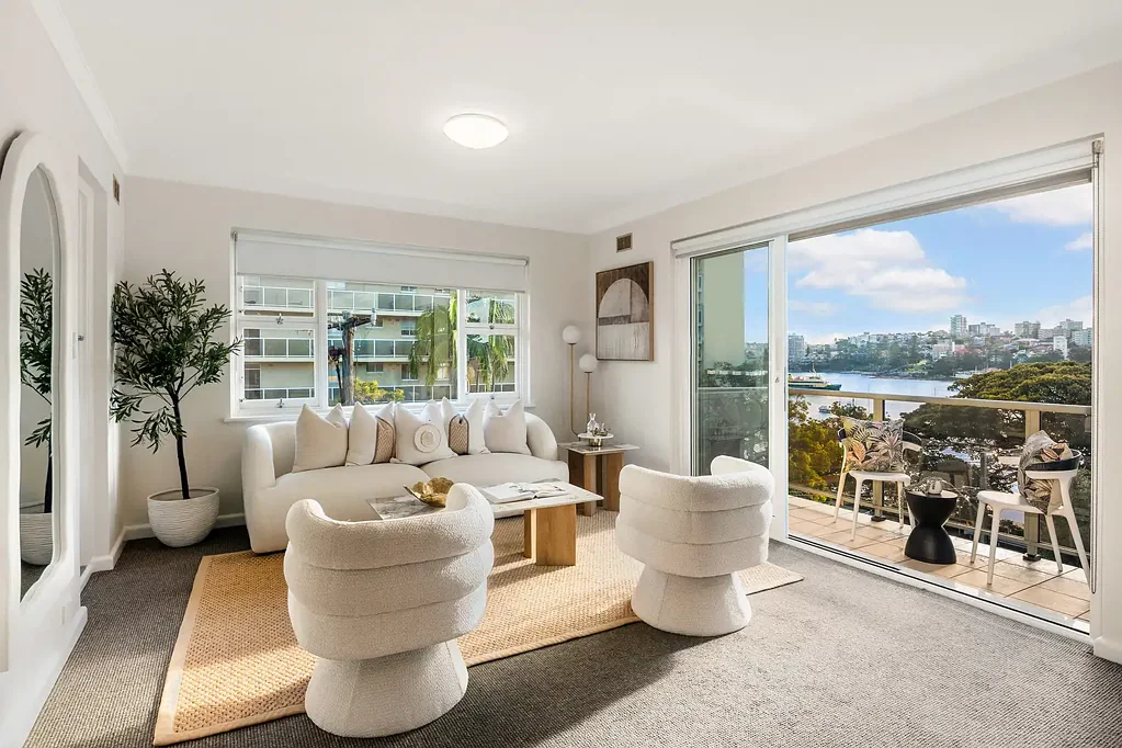 Manly 2 Bedroom Spacious lifestyle apartment with spectacular harbour views