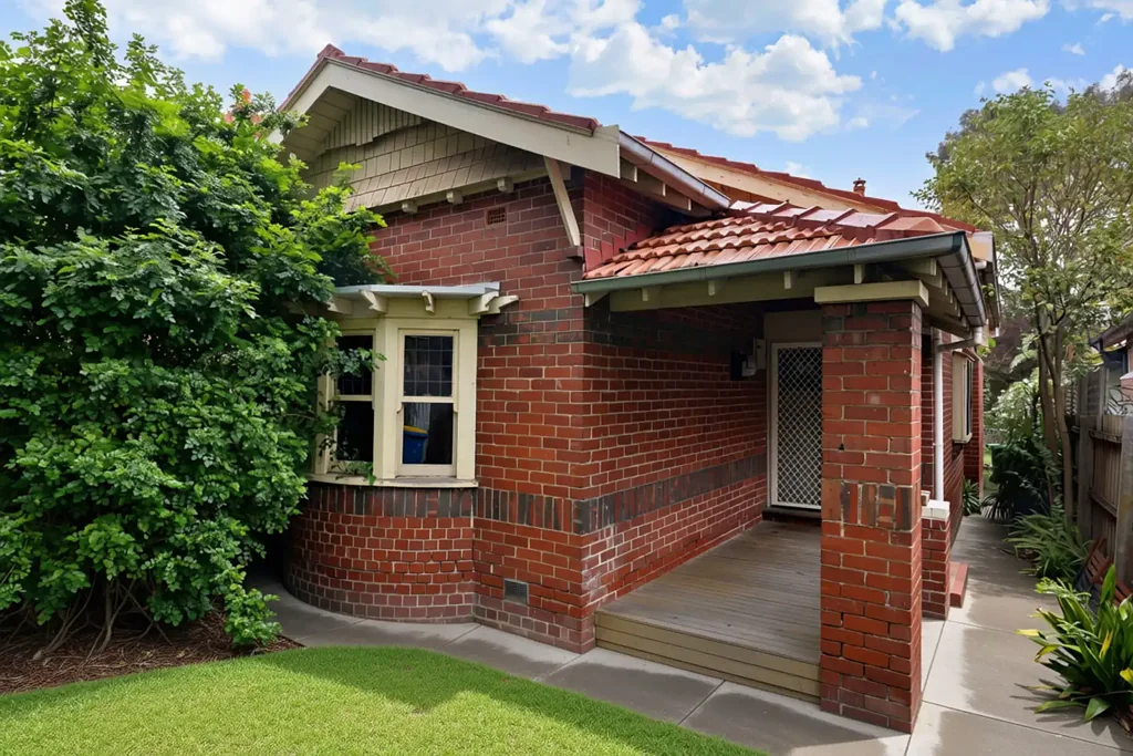 Hawthorn East 2房 时代特色、优越地段与无限潜力 Period, Position and Potential