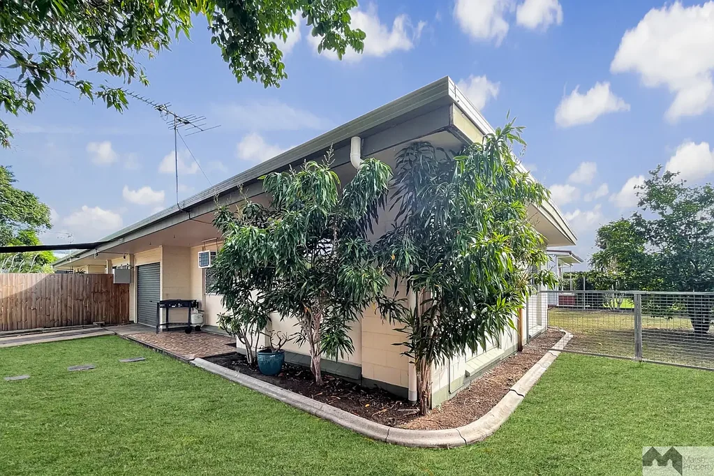 135 English Street, Manunda, QLD 4870