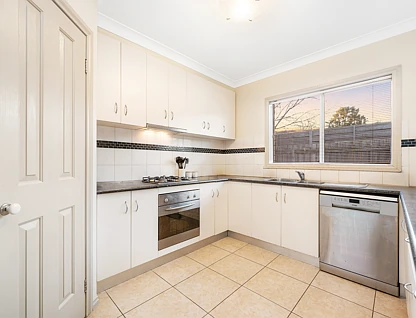 2/11 Dunraven Court, Sydenham, VIC 3037, 3 Kuwarto, 2 Banyo, House