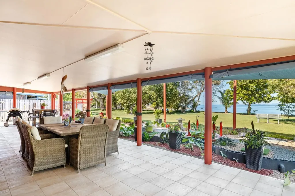 20 Davison Road, Wilson Beach, QLD 4800