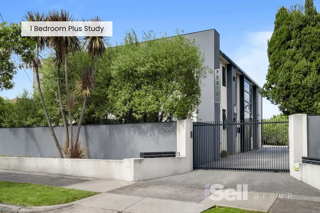 Springvale 1房 现代内饰 优质装修 私人庭院 现场停车 靠近商店 公园 交通 GROUND LEVEL COMFORT WITH COURTYARD APPEAL