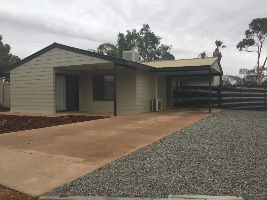 19 Nyaroo Court, Roxby Downs, SA 5725