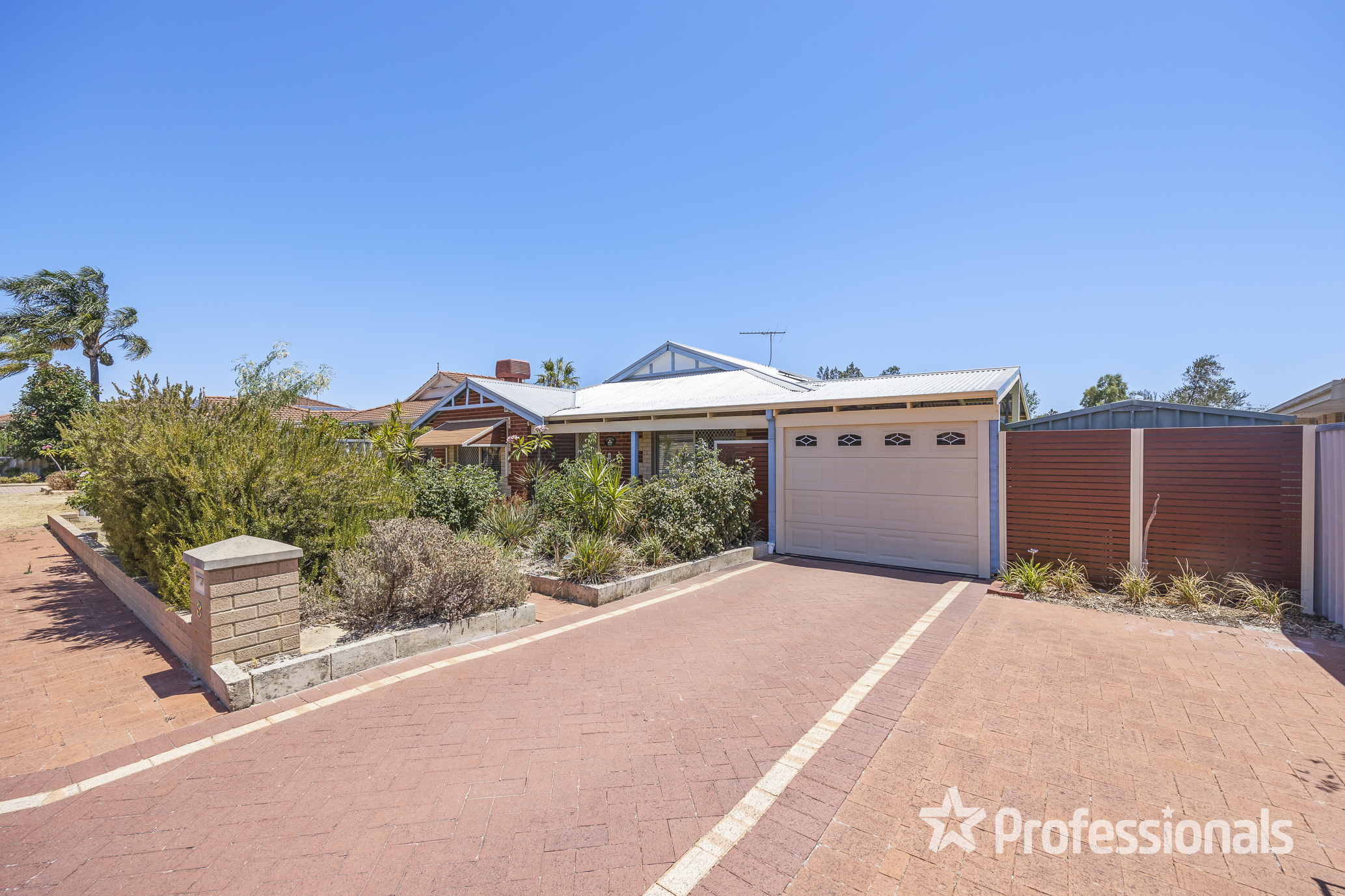 8 BELAIR GDNS, BALLAJURA WA 6066, 0部屋, 0バスルーム, House