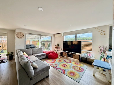Takanini, 4 bedrooms