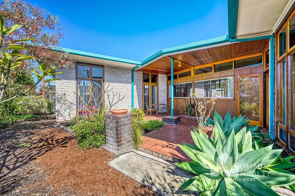 42 King Road, East Bunbury, WA 6230
