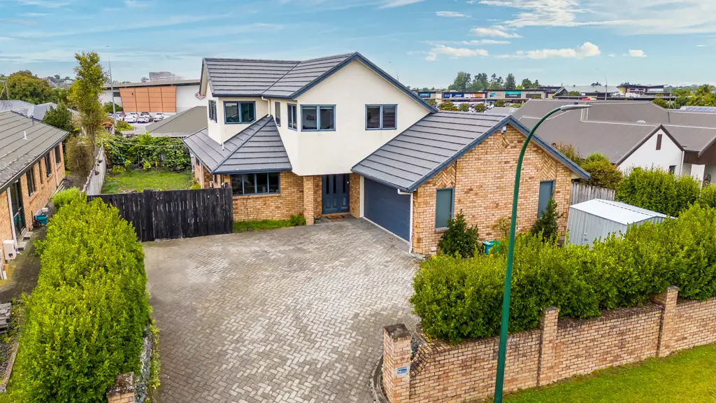Rototuna North 5 Bedroom High-Demand Location - Owners Must Sell Now!