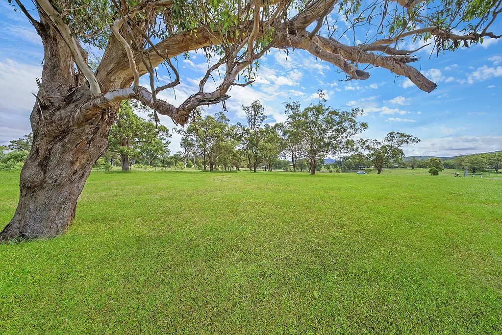 16 Clarkes Crossing Close, Vacy, NSW 2421