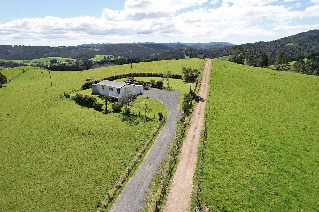 Whakapara Your own little valley - 57ha of Northland Country