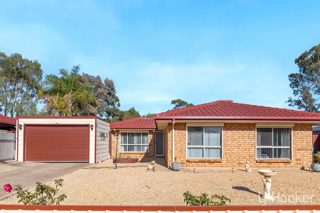 16 Commodore Parade, Andrews Farm, SA 5114