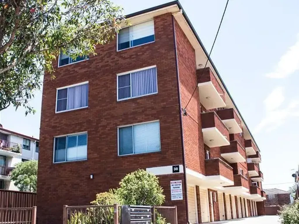 Beautiful 2 bedroom unit