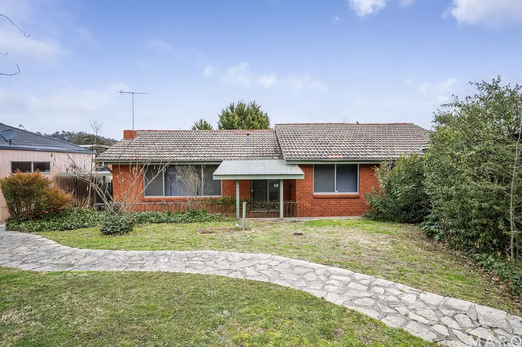 5 Johnson Place, Farrer, ACT 2607