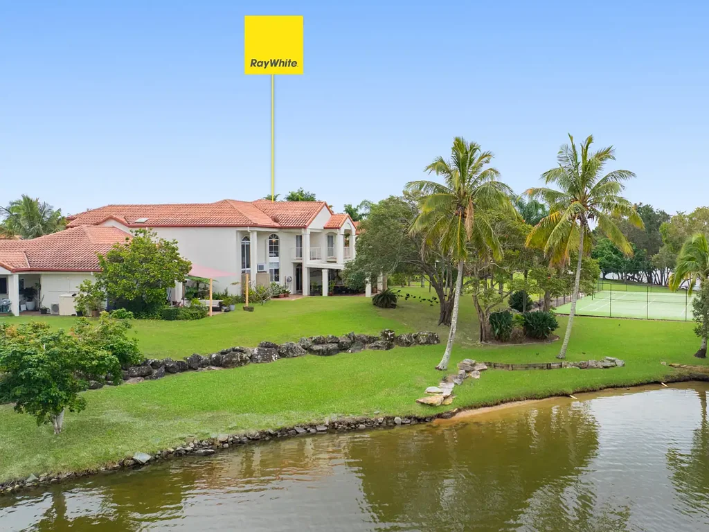 Robina 3Zimmer Peaceful North East Waterfront Living