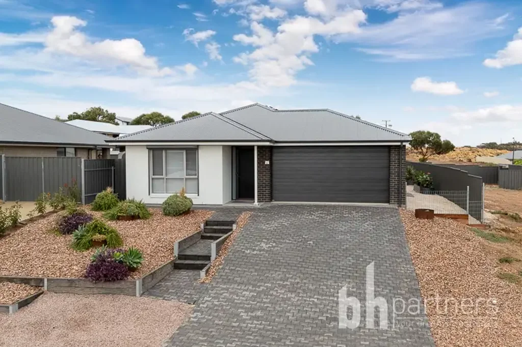 Mannum 4 Bedroom Stylish Easy Care River Living