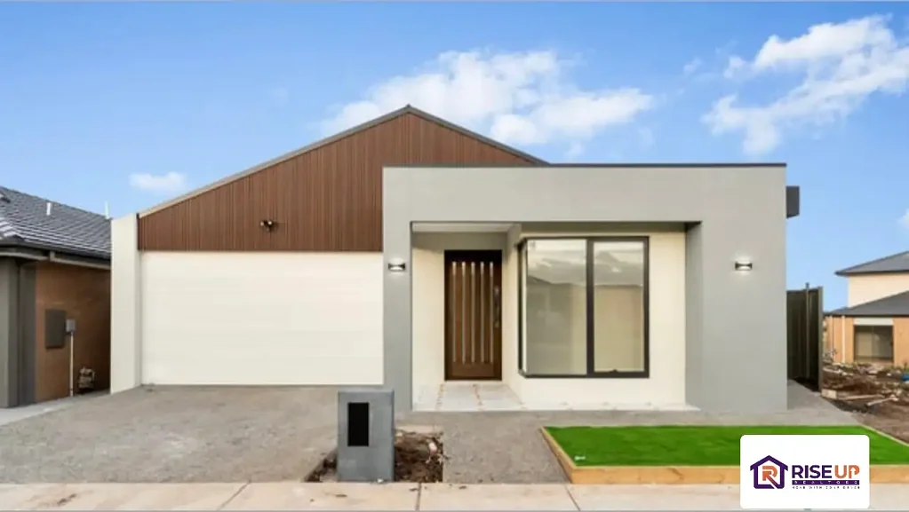 Modern Luxury HOME , Steps to Shopping Centre and School