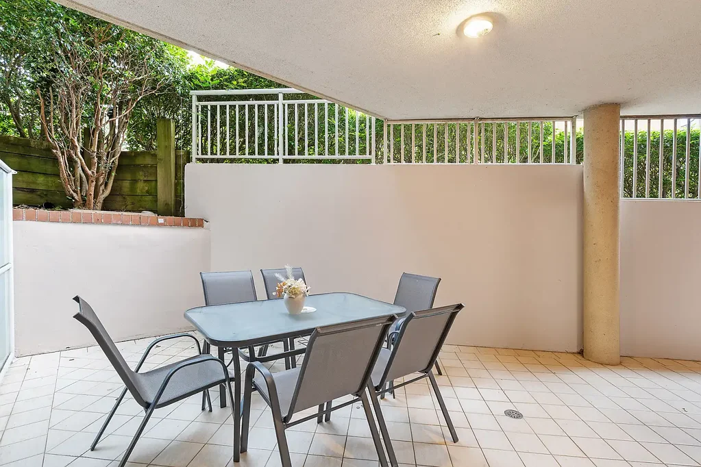 Hornsby 2ห้องนอน Only 200 meters to Hornsby Station & Westfield