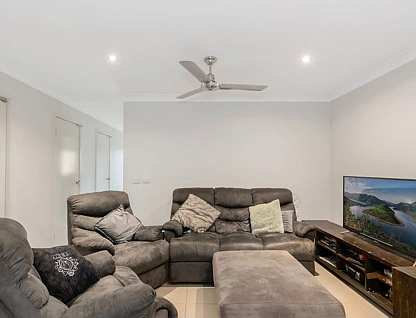 1/15 Collingrove Circuit, Pimpama, Gold Coast, 3部屋, 2バスルーム, Townhouse