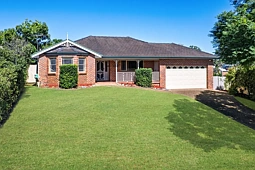 16 Mountain View Avenue, Glen Alpine