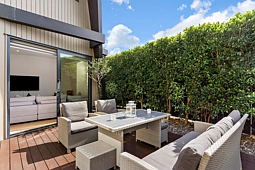 16c Howard Hunter Avenue, Saint Johns