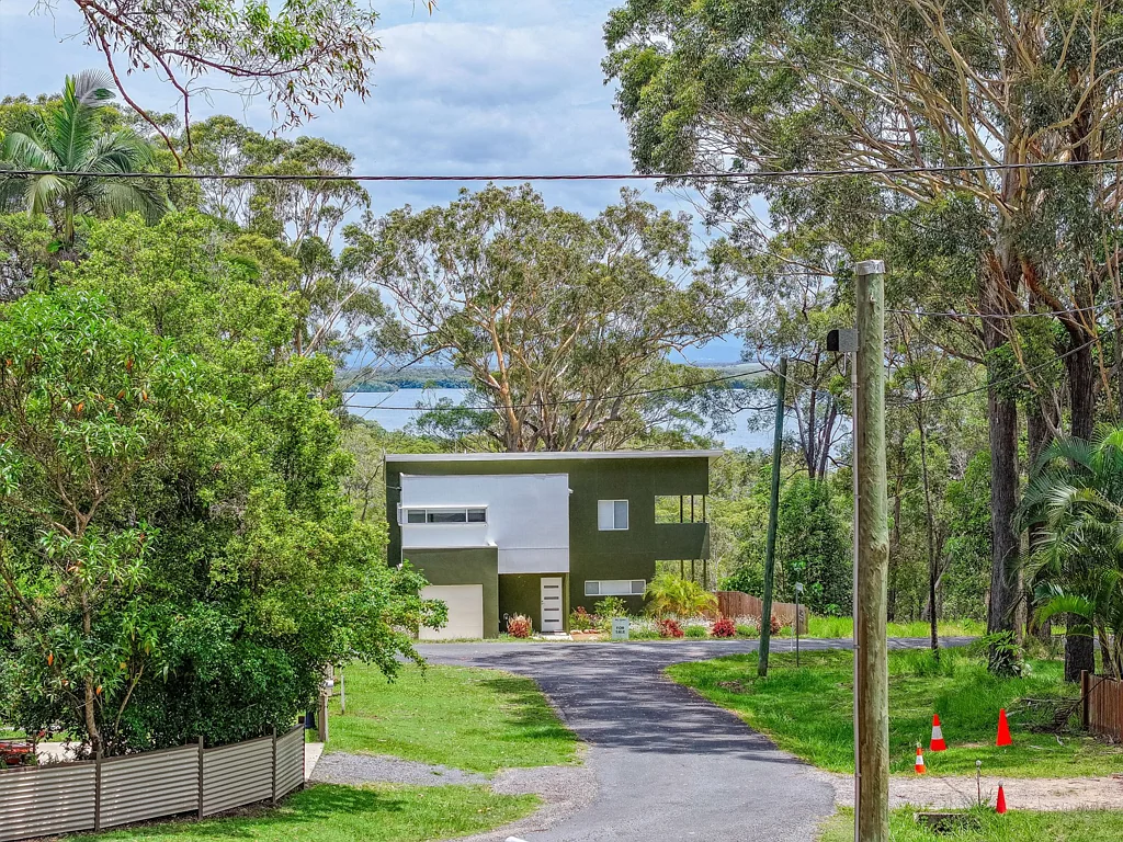 39 Ilumba Street, Russell Island, QLD 4184