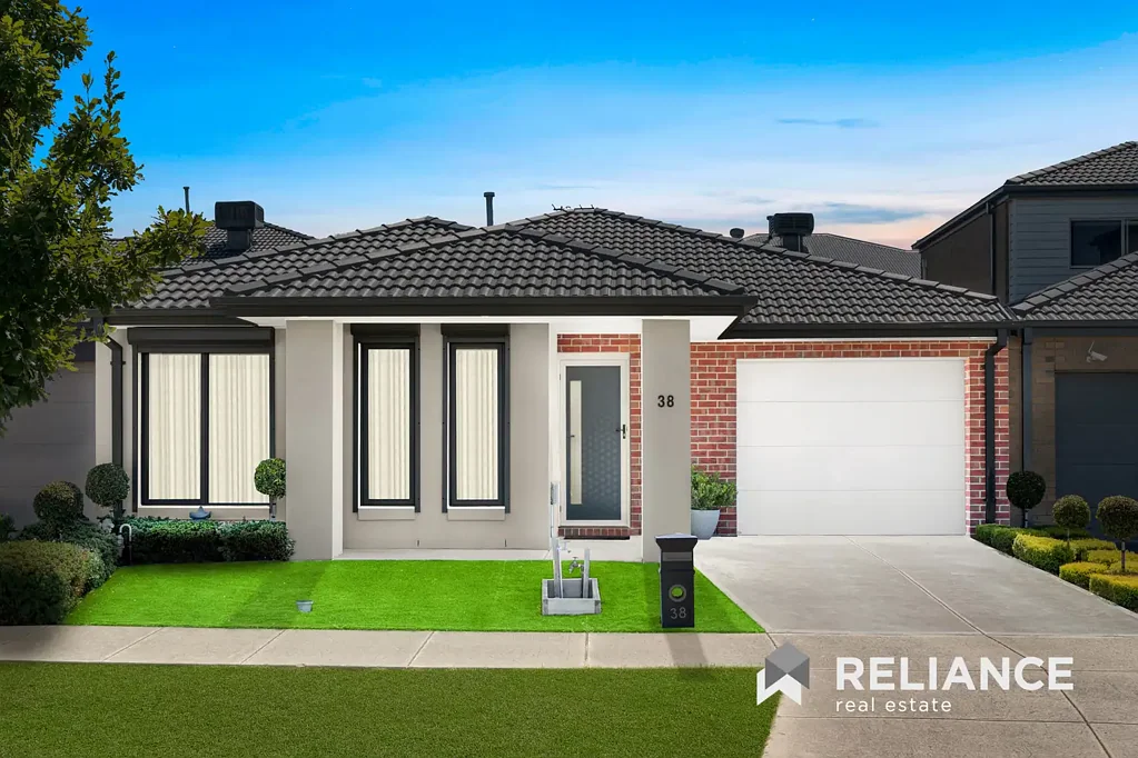 38 Lafayette Crescent, Point Cook, VIC 3030
