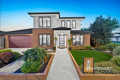 Cranbourne 4 Bedroom Stylish Two-Storey Family Haven with Exceptional Outdoor Living!