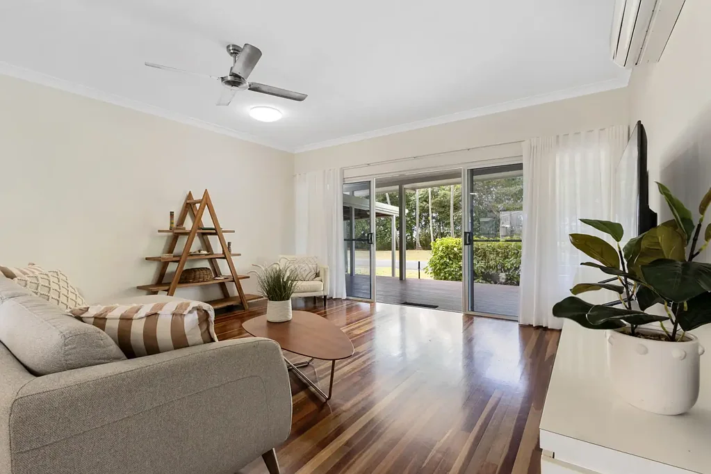 Newell 3 Bedroom Your Secluded Sanctuary: A Home on the Sea