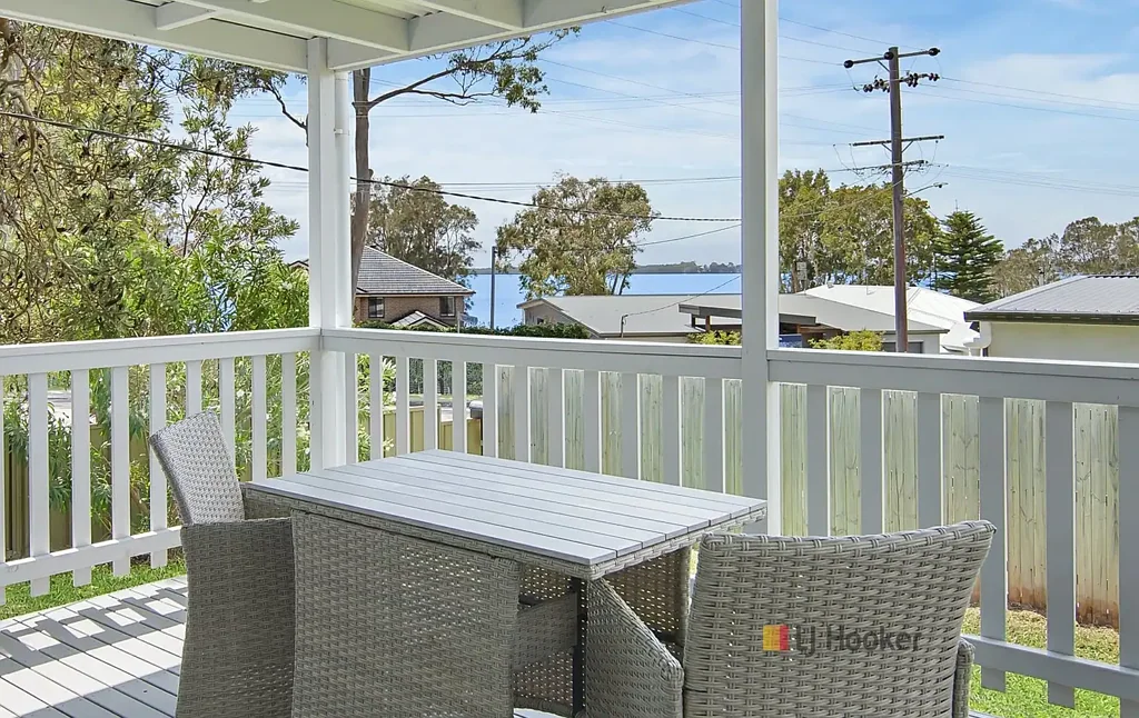 2a Ocean View Road, Gorokan, NSW 2263