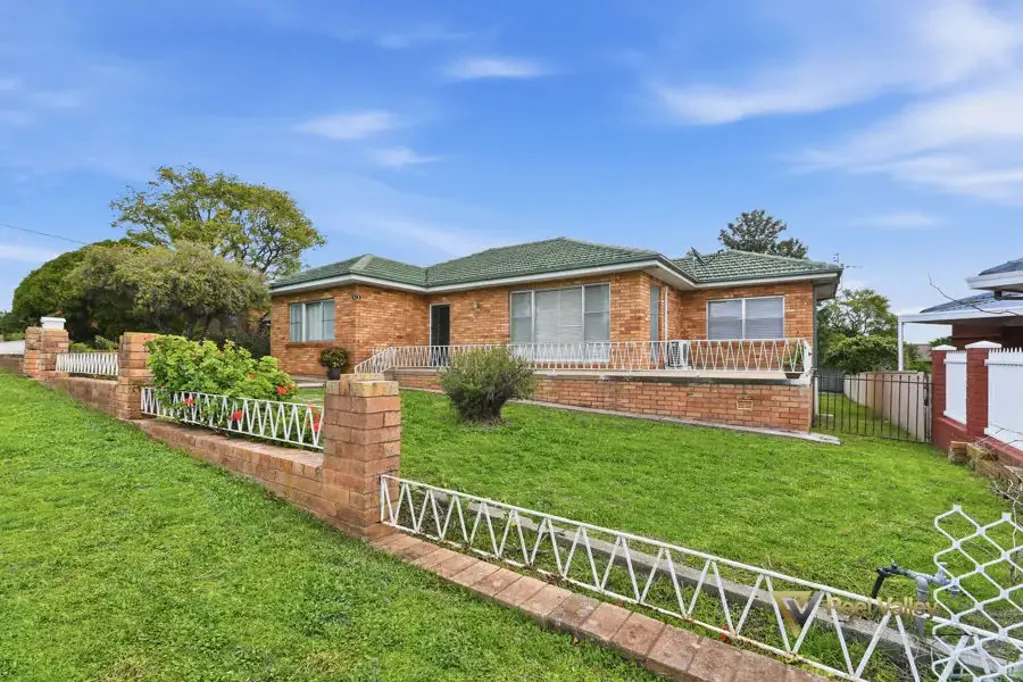 Tamworth 4房  ELEVATED VIEWS AND CONVENIENT HILLVUE LOCATION