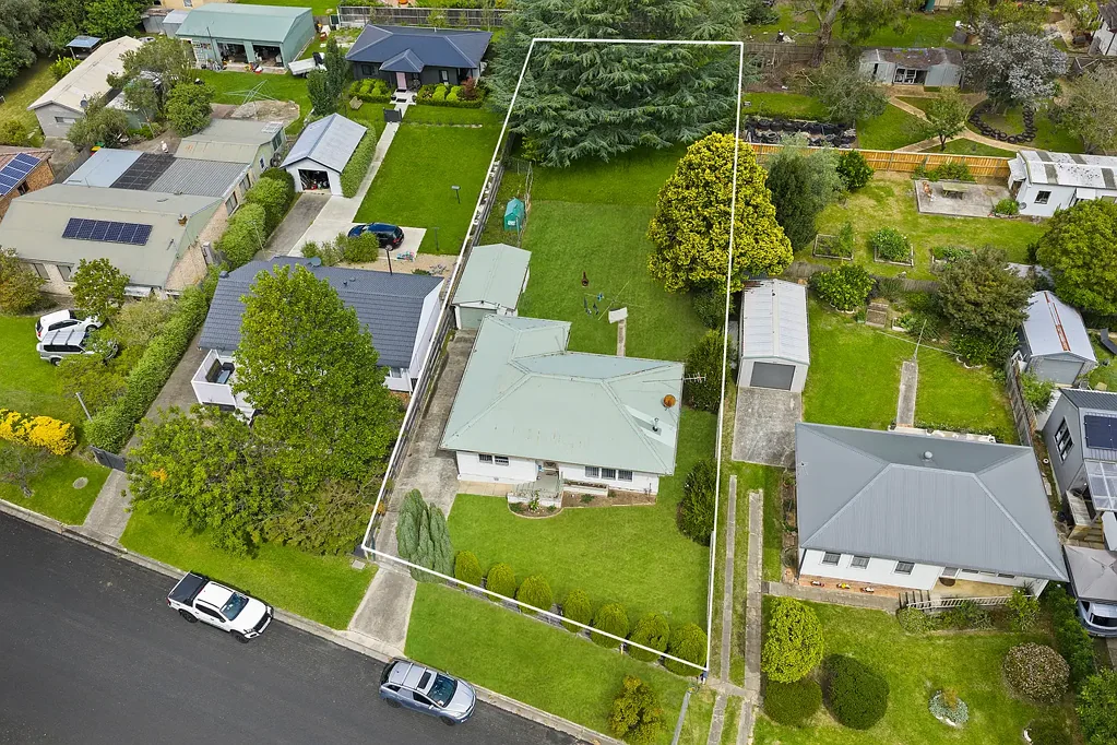 Bowral 3 Slaapkamer Endless Potential in Bowral – R3 Zoning & Value-Add Opportunity (STCA)