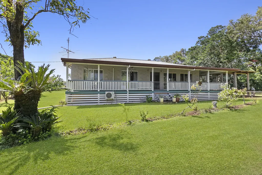 Mareeba  256 ACRES, BARRON RIVER + DAM, 10 MINS FROM MAREEBA, CAIRNS SIDE!