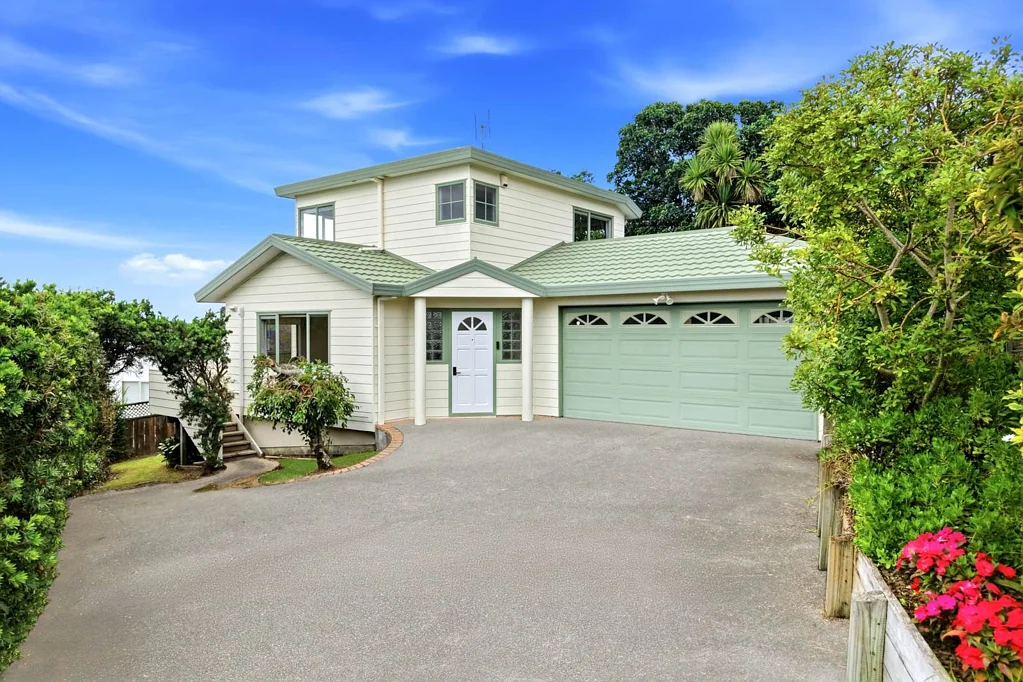 2/6 Mossop Rise, Glenfield, North Shore City, Auckland