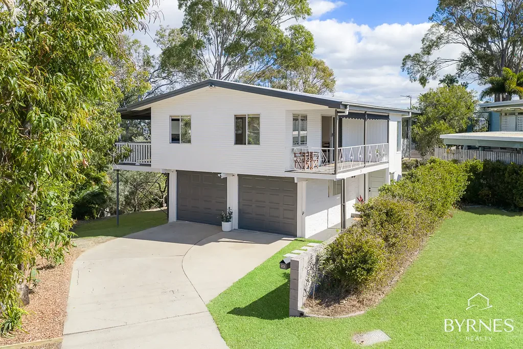 West Gladstone 3Habitaciones CHARMING HIGHSET HOME WITH EXPANSIVE VIEWS + PRIME POSITION