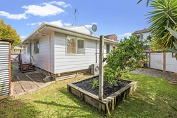4b Hall Avenue, Mangere
