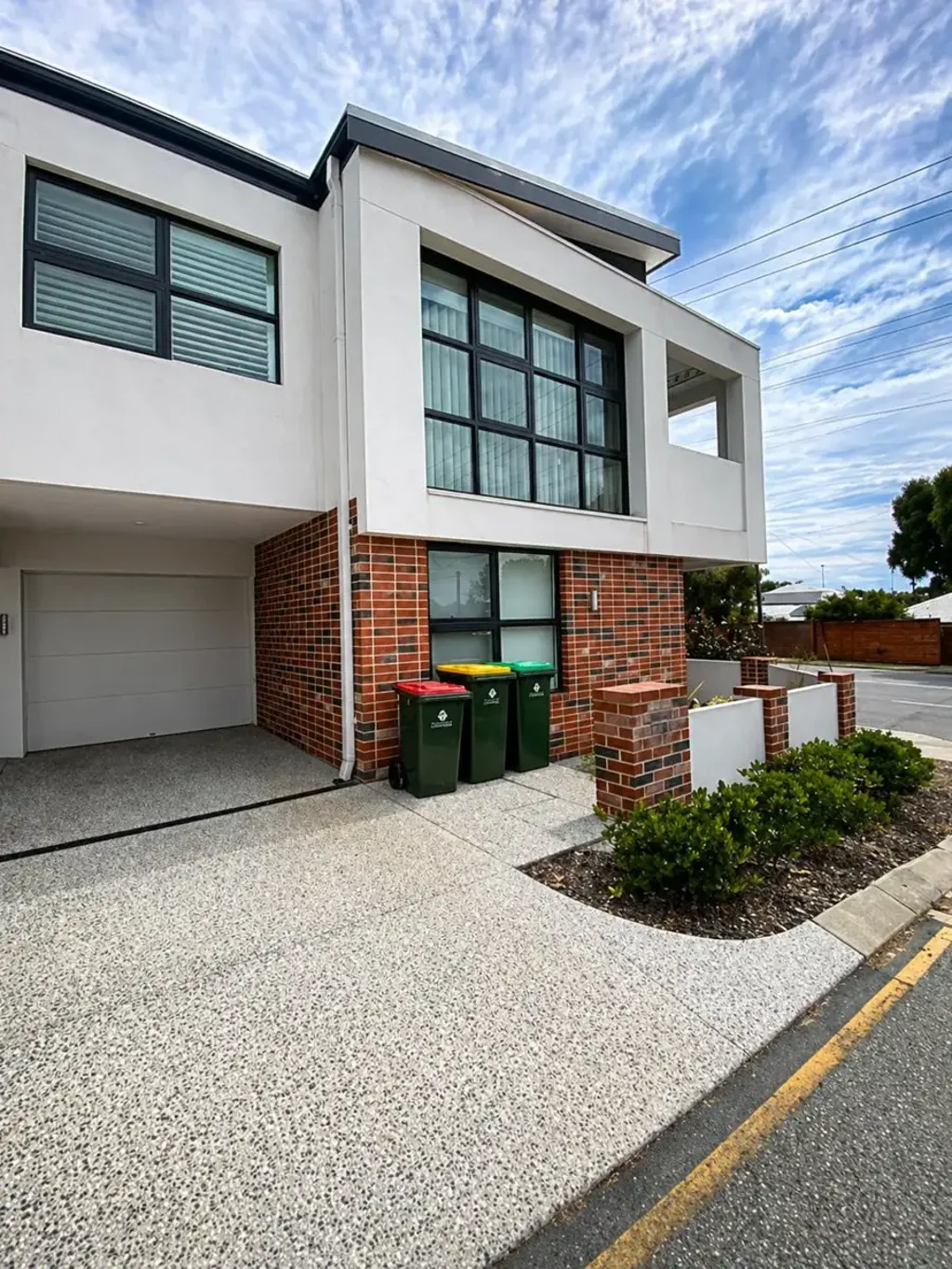 Modern 2x2 Living in the Heart of Leederville!