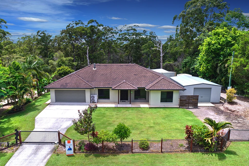 12 Ironbark Court, Lake Macdonald, QLD 4563