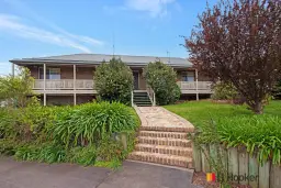 81 Eric Fenning Drive, Surf Beach