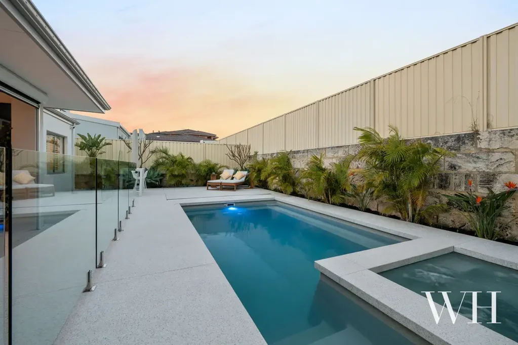 Yangebup 4房  Dream Family Sanctuary: Elevated Ocean Views