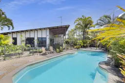 54 Palm View Drive, Moore Park Beach