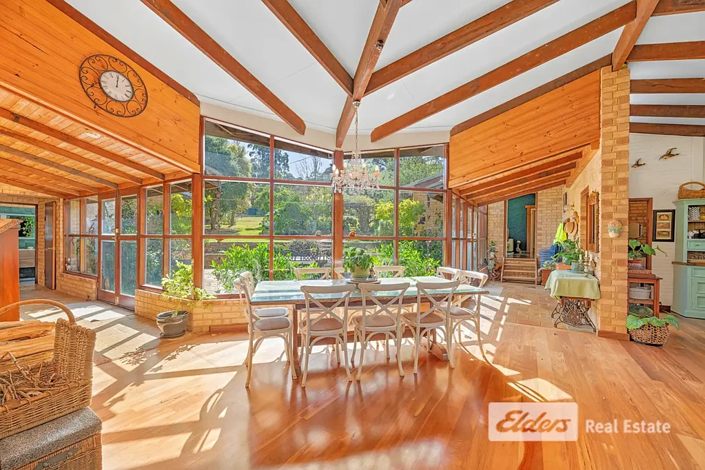 Scotsdale 4房  Live, Grow, Create – A Property That Lets You Do It All