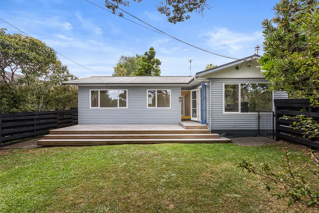 32 Konini Road, Titirangi, Waitakere City, Auckland