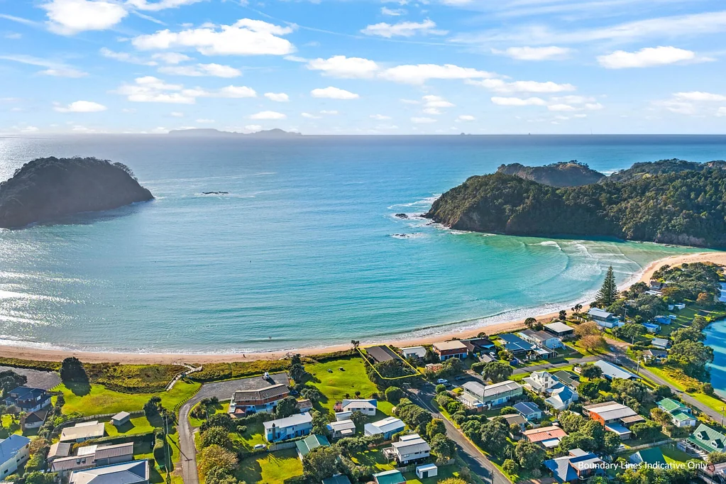Matapouri 6房  Beach Front - Matapouri Bay!