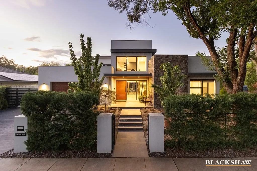 O'Connor 4房  Resort-Style Living in Canberra's Inner North