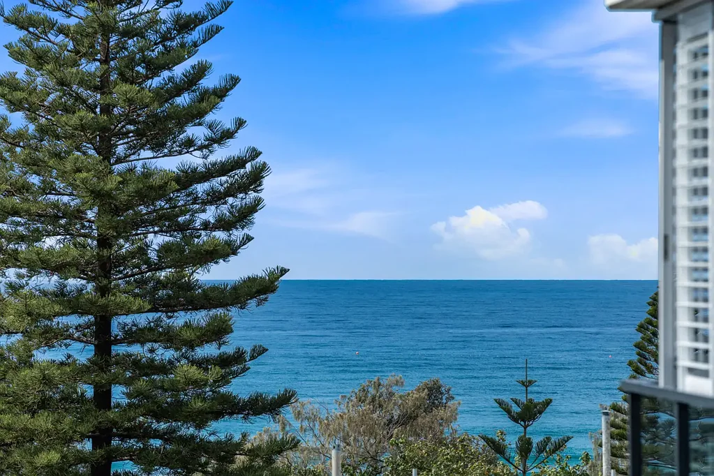 Burleigh Heads 2房  Live In or Holiday Let the Burleigh Dream.