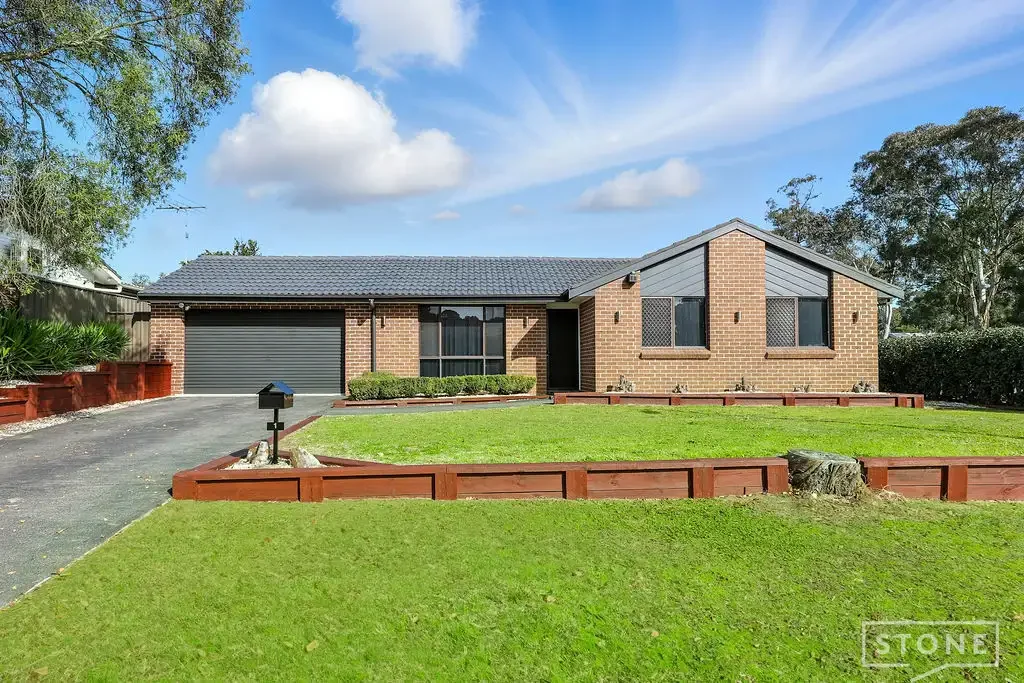 BEAUTIFUL BLIGH PARK HOME