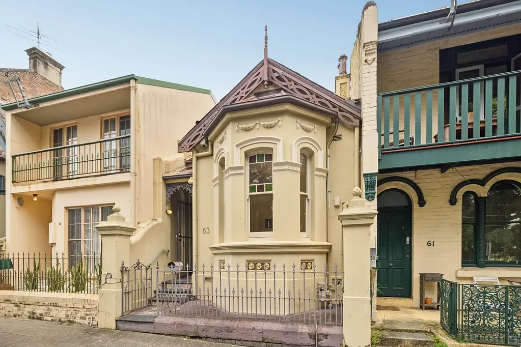 Camperdown 2ห้องนอน Charming character home right opposite Camperdown Park