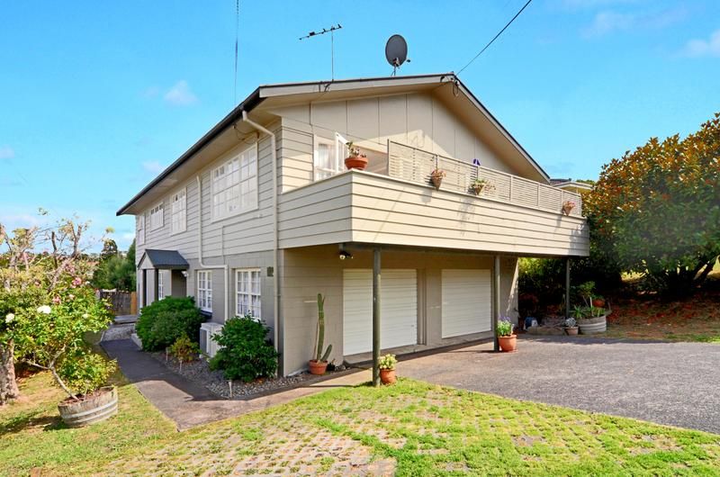 99 Target Road, Totara Vale, Auckland - North Shore, 4房, 1浴