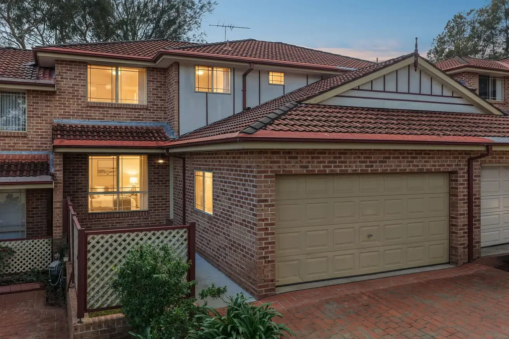 Baulkham Hills 3房 完美的家庭联排别墅 Perfect Family Townhouse