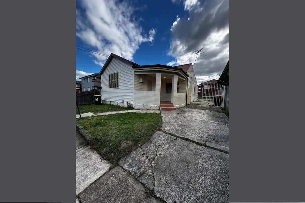 Freshly Updated Family Home in Prime Auburn Location